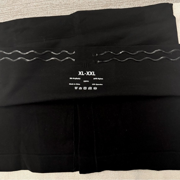 NWT EMPETUA HIGH WASTED SHAPER SHORT
SIZE XL-XXL - Picture 6 of 6